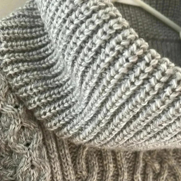 [S]Inis Crafts Merino Wool Jumper Grey Cable Knitted Roll Neck  Sweater - Picture 3 of 7